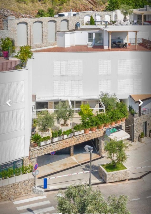 Przno Apartman White Star Apartment Ngoại thất bức ảnh